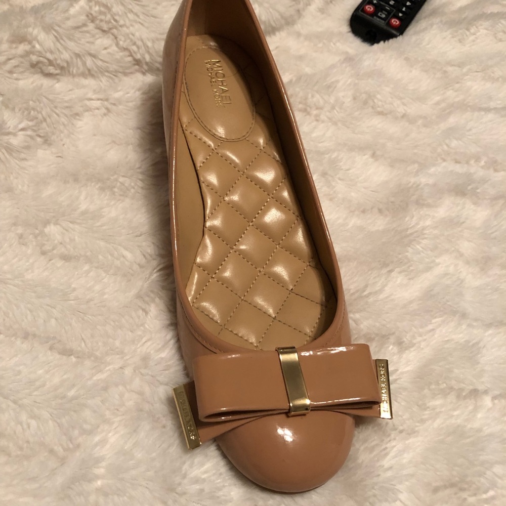 Michael Kors size 9